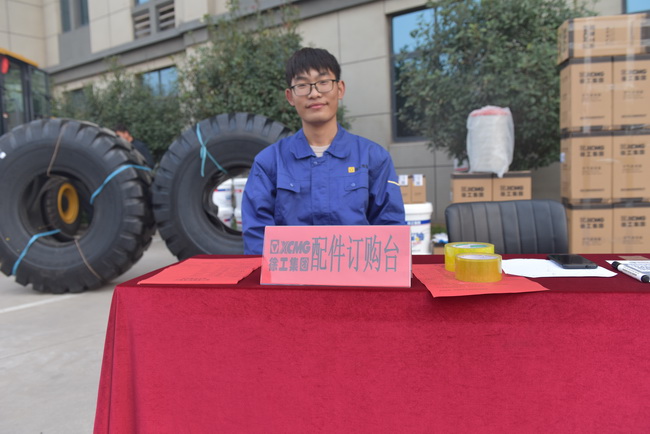 徐工裝載機配件展示區